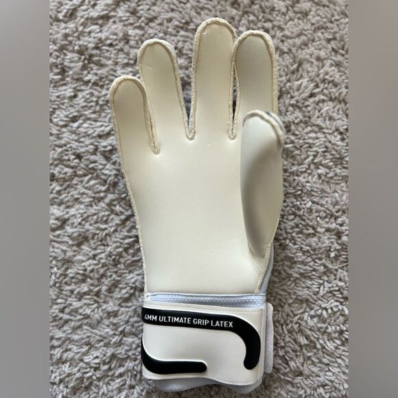 Puma Ultra Pro RC GoalKeeper Soccer Gloves - Picture 5 of 10